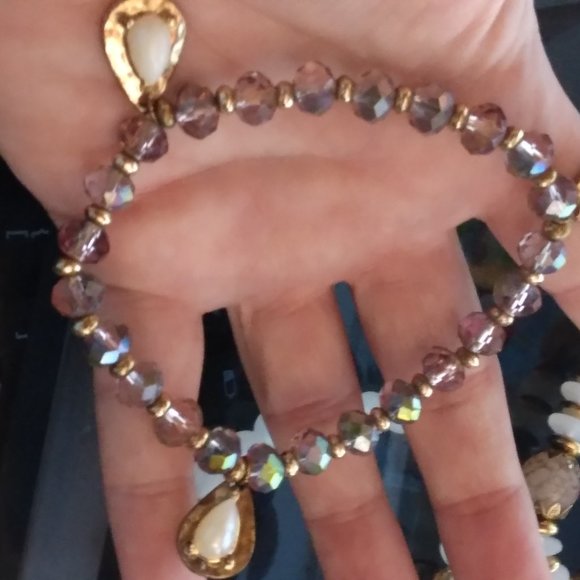 Hand Charm Stretch Bracelet Set - Picture 3 of 4